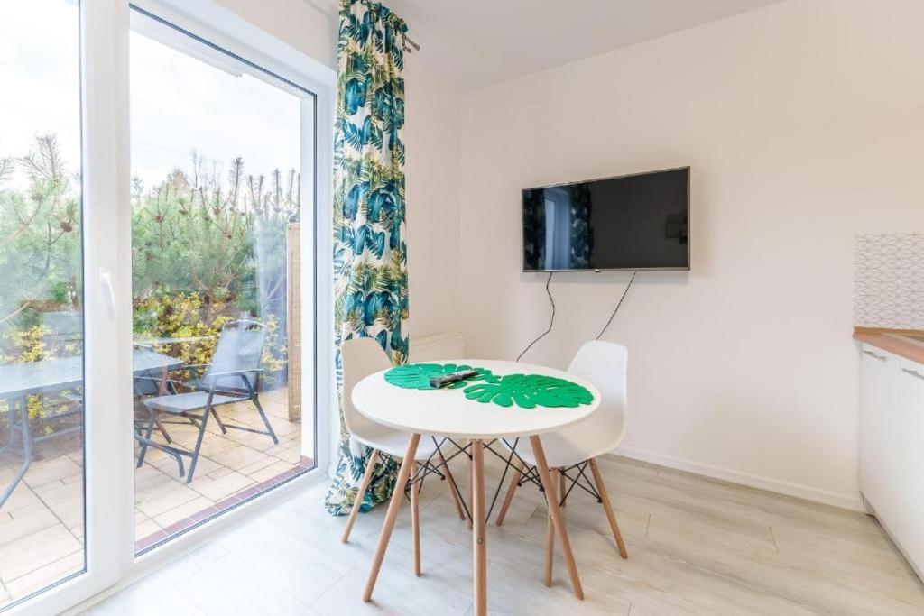 Apartamenty Przy Plazy, Ogrod - Grzybowo-Kolobrzeg - Nadmorska 26 Grzybowo  Luaran gambar