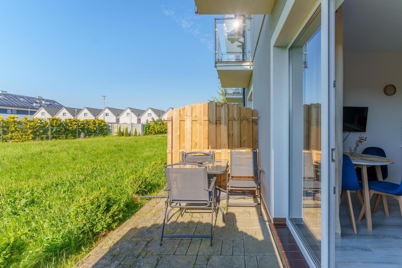 Apartamenty Przy Plazy, Ogrod - Grzybowo-Kolobrzeg - Nadmorska 26 Grzybowo  Luaran gambar